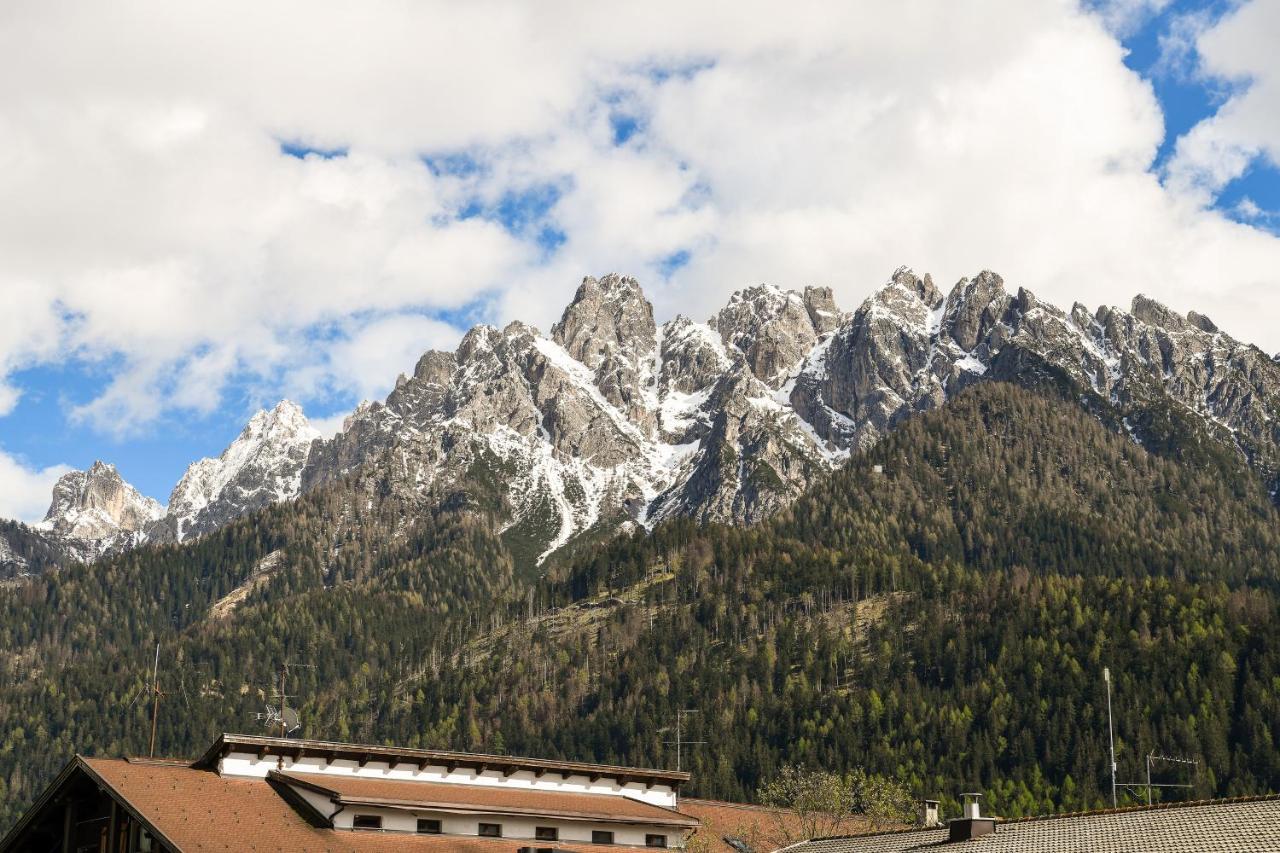 Guesthouse Rosengarten Toblach Exteriér fotografie
