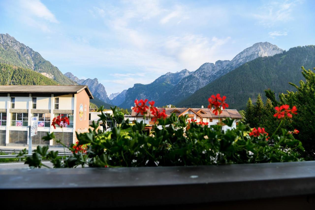 Guesthouse Rosengarten Toblach Exteriér fotografie