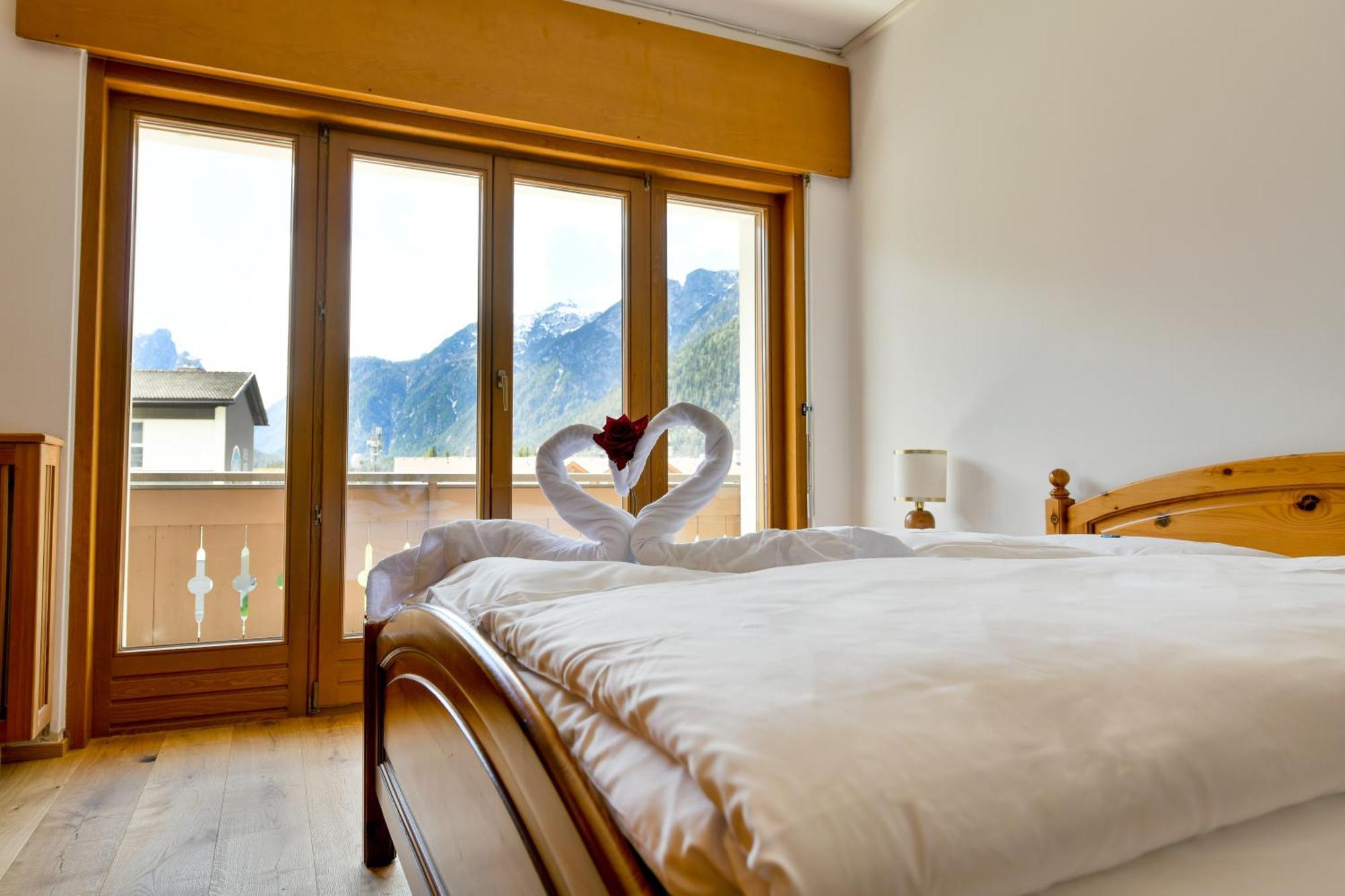 Guesthouse Rosengarten Toblach Exteriér fotografie